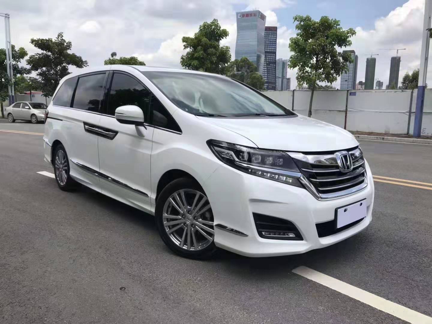 疫情期間佛山商務租車服務優惠，低至2~4折出租